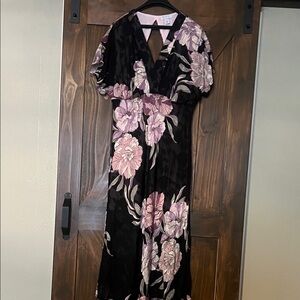 Sofia by Sofia Vergara Black and Pink Floral Midi Dress